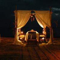 16-Private dinner on the beach