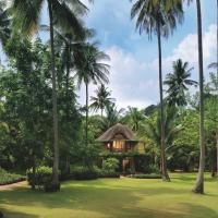04 Pavilions & Coconut Trees
