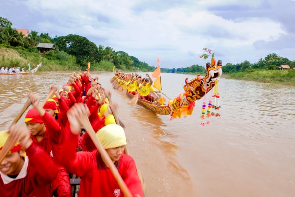 Thai Tradition Long Boat Races,Nan