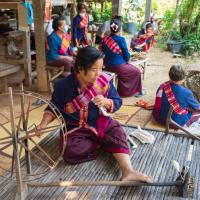 Mukdahan-Ban Phu Community (ชุมชนบ้านภู) 2207BB
