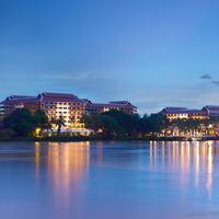 01 Exterior Twilight