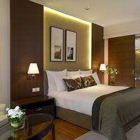 12 Deluxe Premier River View