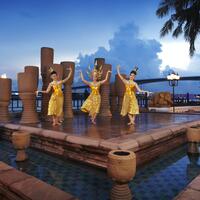 32 Riverside Terrace Show 1