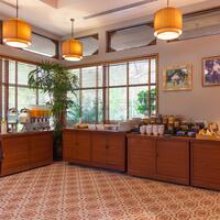 continental breakfast buffet