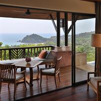 HOVPV 2 Bed - living 