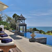 Infinity Pool 