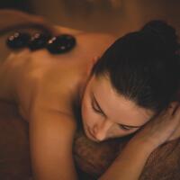 23 Hot Stone Massage – The Rayavadee Spa