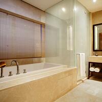 Cape Suite bathroom
