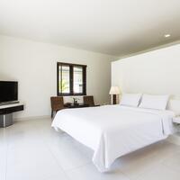 Grand Deluxe Pool 3