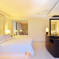 Spa Pool Suites Bedroom 2