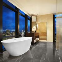 Royal Suite Bathroom