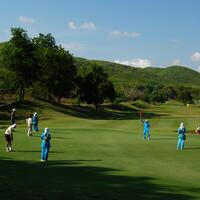 [#Beginning of Shooting Data Section]
Nikon D100 

2005/03/21 16:18:26.7

JPEG (8-bit) Fine

Image Size:  Large (3008 x 2000)

Lens: 18-35mm f/3.5-4.5

Focal Length: 35mm

Exposure Mode: Programmed Auto

Metering Mode: Center-Weighted

1/160 sec - f/6.3

Exposure Comp.: 0 EV

Sensitivity: ISO 200

White Balance: Auto

AF Mode: AF-S

Tone Comp: Auto

Flash Sync Mode: Not Attached

Color Mode: Mode III (sRGB)

Hue Adjustment: 0?

Sharpening: Auto

Noise Reduction: OFF

Image Comment: 7,67 FOO                            

[#End of Shooting Data Section]